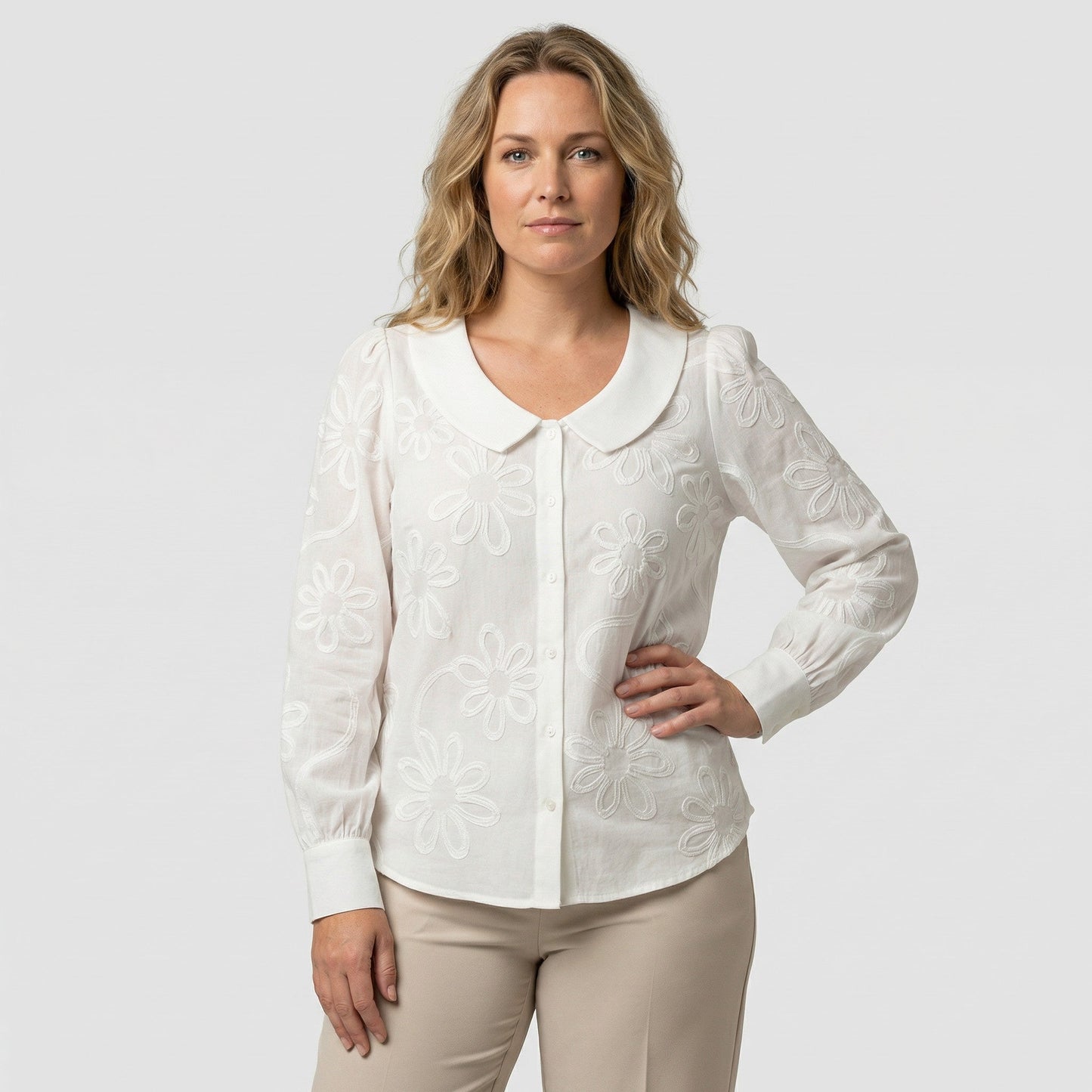 Van Rijn Fashion® | Geborduurde Blouse